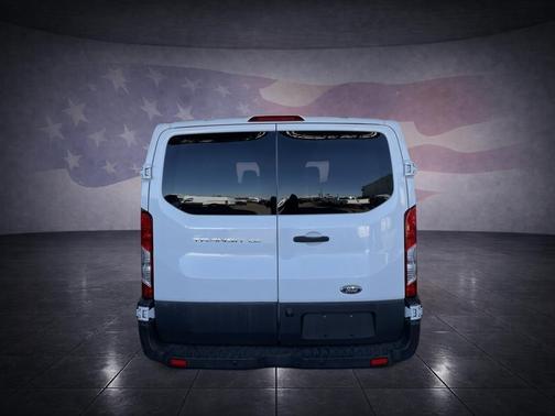 2017 Ford Transit-150 XL