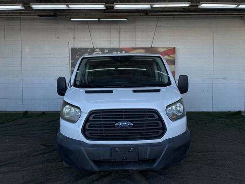 2017 Ford Transit-150 XL
