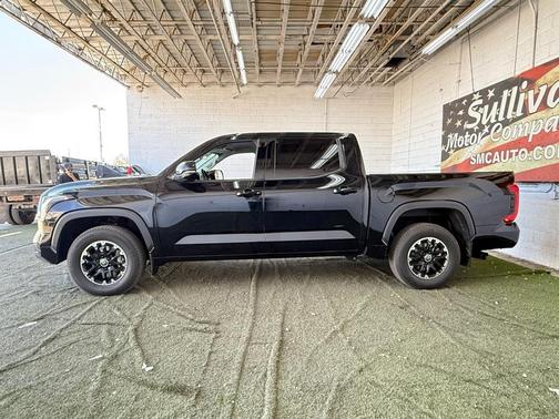 2022 Toyota Tundra SR5
