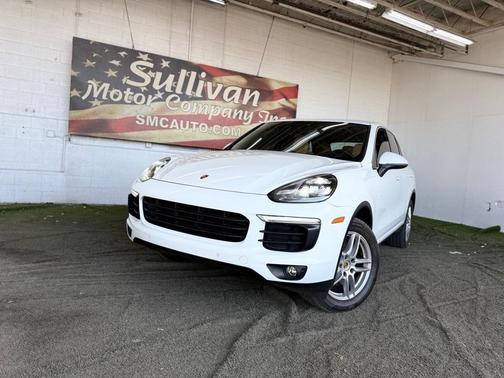 2017 Porsche Cayenne Platinum Edition