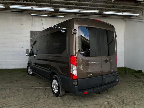 2016 Ford Transit-150 XLT