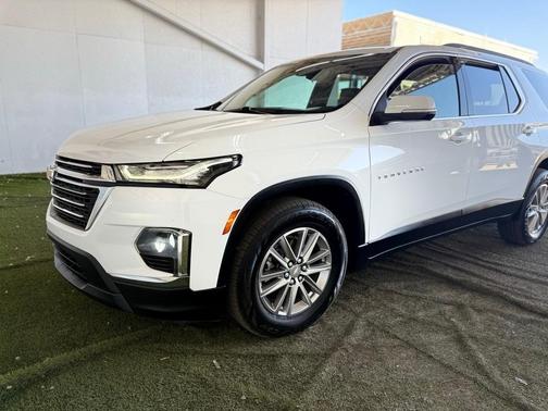 2022 Chevrolet Traverse LT Leather