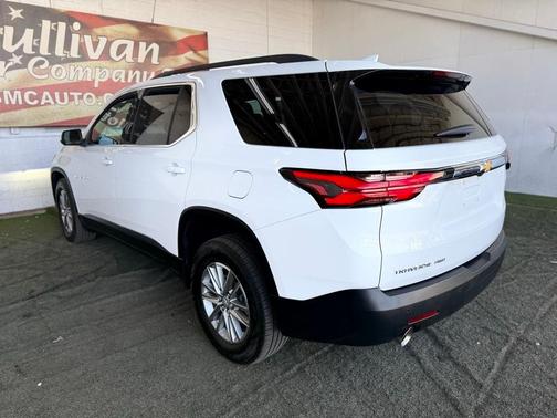 2022 Chevrolet Traverse LT Leather