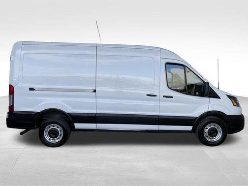 2022 Ford Transit-150 BASE