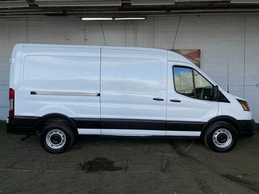2022 Ford Transit-150 BASE