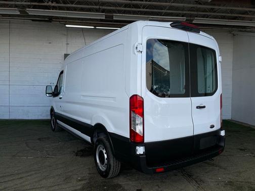 2022 Ford Transit-150 BASE