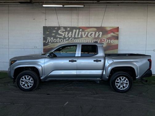 2025 Toyota Tacoma SR