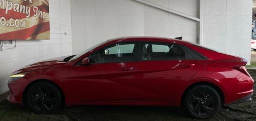 2021 Hyundai ELANTRA SEL