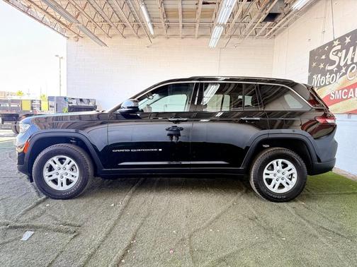 2023 Jeep Grand Cherokee Laredo