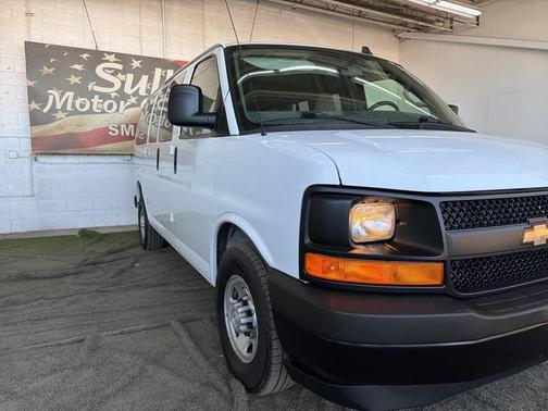 2017 Chevrolet Express 2500 LS