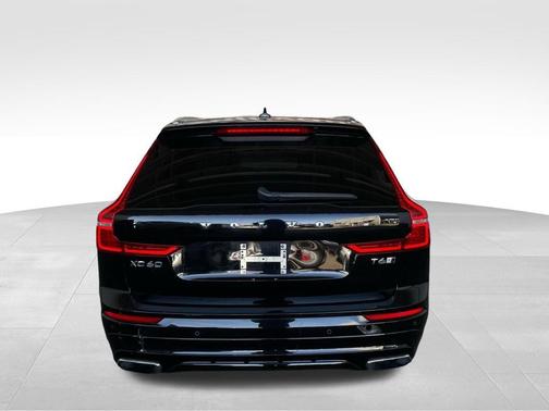 2018 Volvo XC60 T6 R-Design