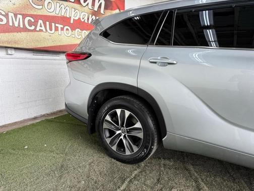 2020 Toyota Highlander XLE
