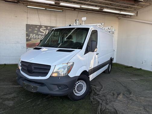 2014 Mercedes-Benz Sprinter 144 WB