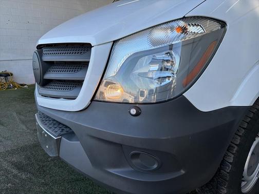 2014 Mercedes-Benz Sprinter 144 WB