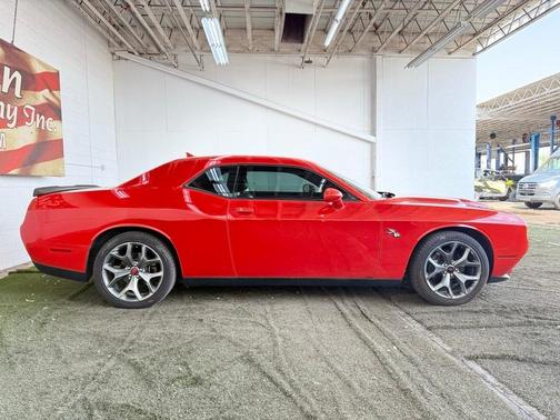 2017 Dodge Challenger SXT