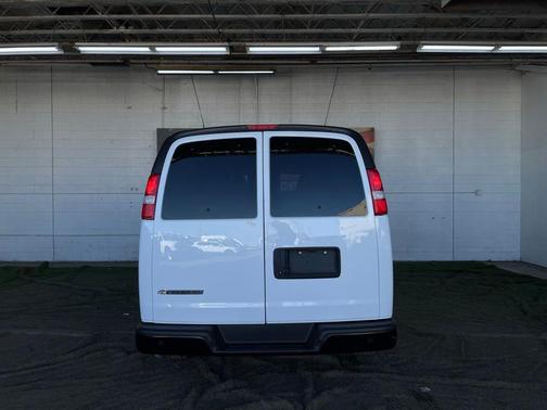 2023 Chevrolet Express 3500 LS