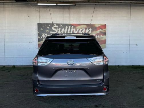 2015 Toyota Sienna SE