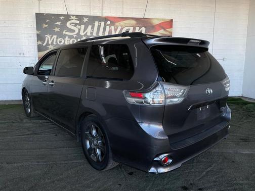 2015 Toyota Sienna SE