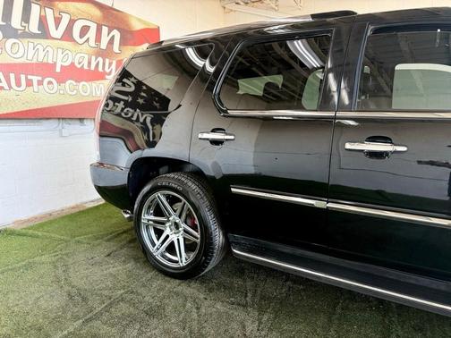 2011 Cadillac Escalade Luxury