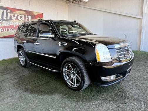 2011 Cadillac Escalade Luxury