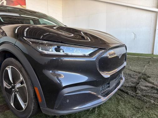 2021 Ford Mustang Mach-E Select
