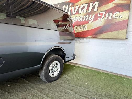 2016 Chevrolet Express 3500 LT
