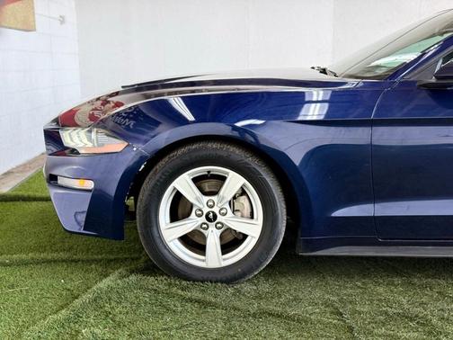 2020 Ford Mustang EcoBoost