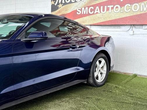 2020 Ford Mustang EcoBoost