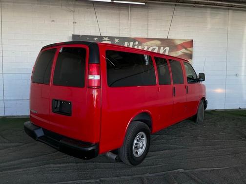 2015 Chevrolet Express 2500 LS