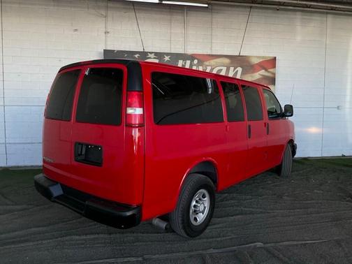 2015 Chevrolet Express 2500 LS