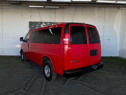 2015 Chevrolet Express 2500 LS