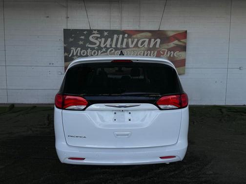 2018 Chrysler Pacifica L