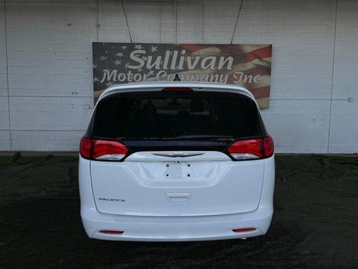 2018 Chrysler Pacifica L