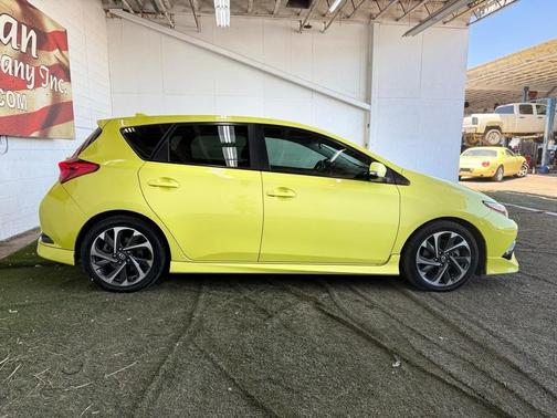2016 Scion iM Base