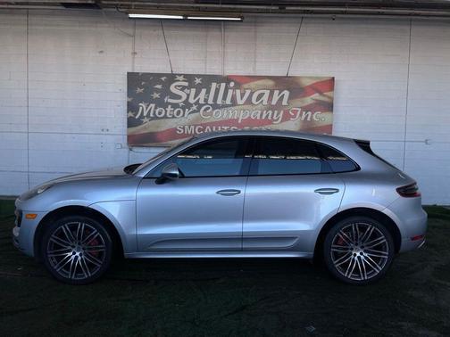 2016 Porsche Macan Turbo