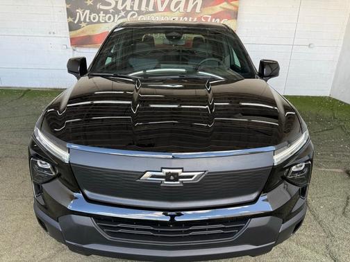 2024 Chevrolet Silverado EV WT