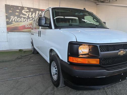 2017 Chevrolet Express 2500 LS