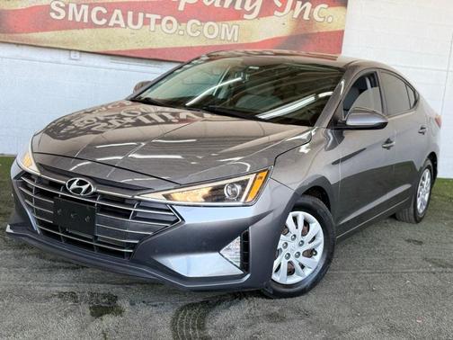 2019 Hyundai ELANTRA SE