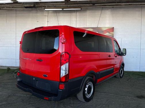 2016 Ford Transit-150 XL