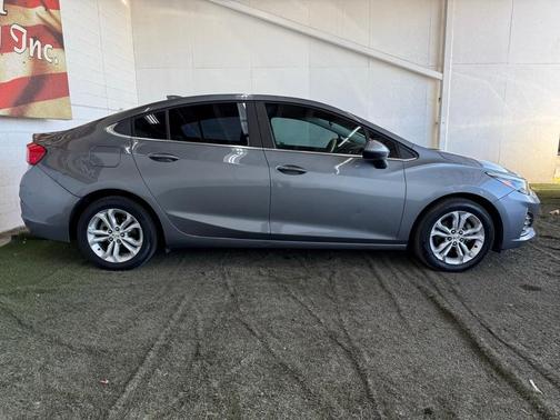 2019 Chevrolet Cruze LT