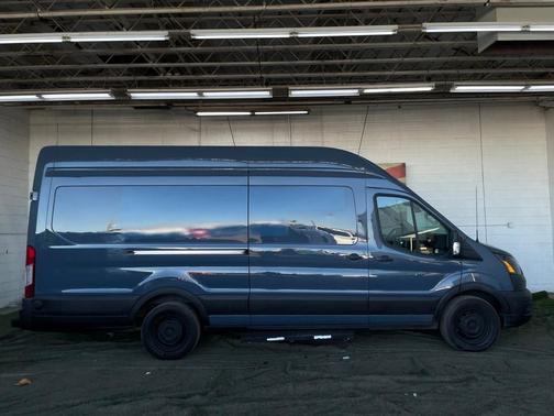 2020 Ford Transit-250 Base