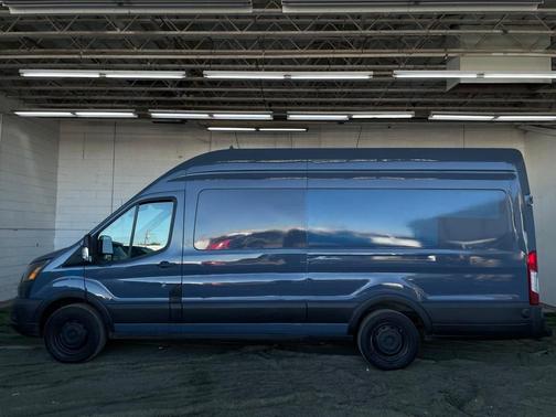 2020 Ford Transit-250 Base