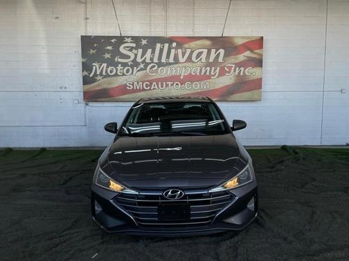 2019 Hyundai ELANTRA SE