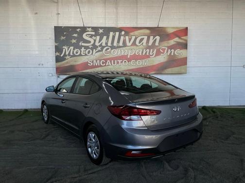 2019 Hyundai ELANTRA SE