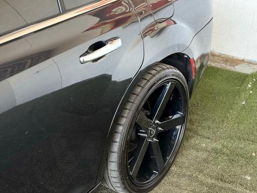 2017 Chrysler 300C Base