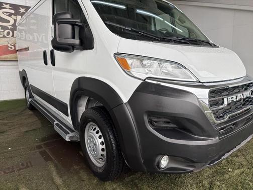 2025 RAM ProMaster 2500 Base
