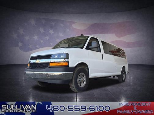 Summit White 2025 Chevrolet Express 3500 LT