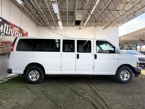 2020 Chevrolet Express 3500 LS