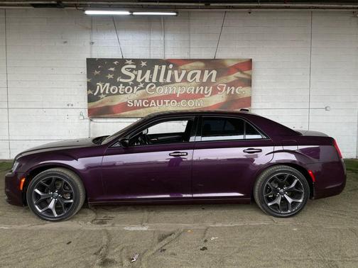 2020 Chrysler 300 Touring