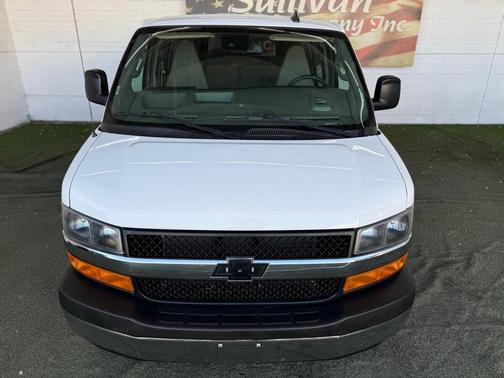 2019 Chevrolet Express 3500 LT